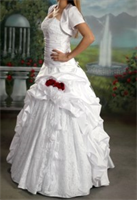 Hochzeitskleid aufwändig